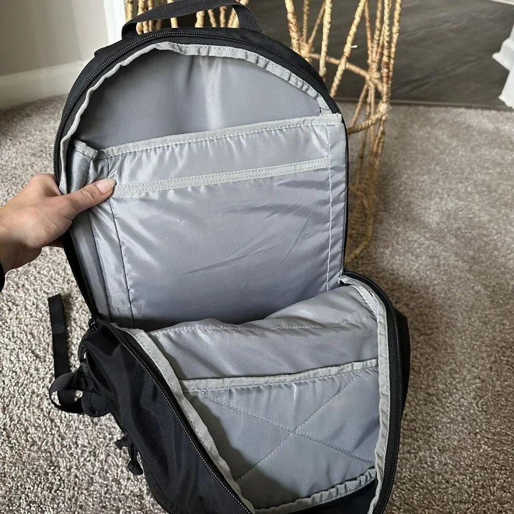 Thule - Achiever 24L Backpack 15